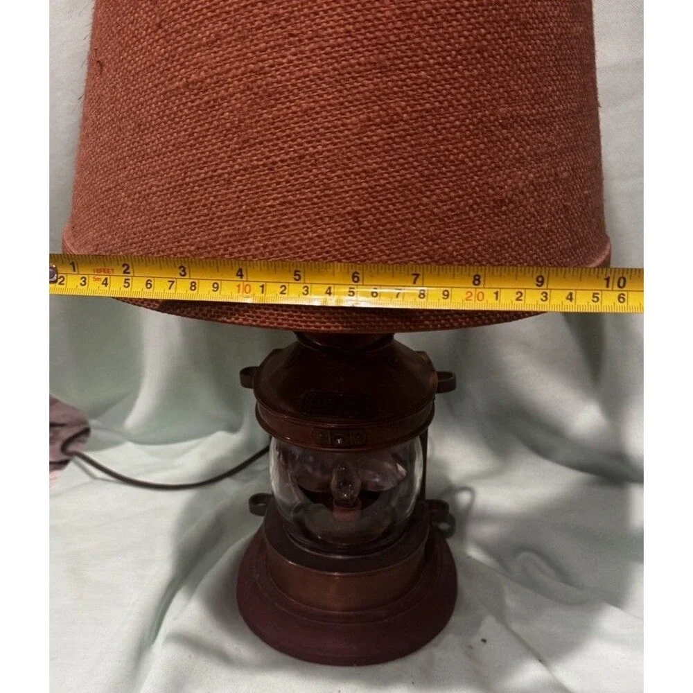 Vintage Tung Woo Hong Kong Copper /Brass Masthead Ship Lantern Table Lamp